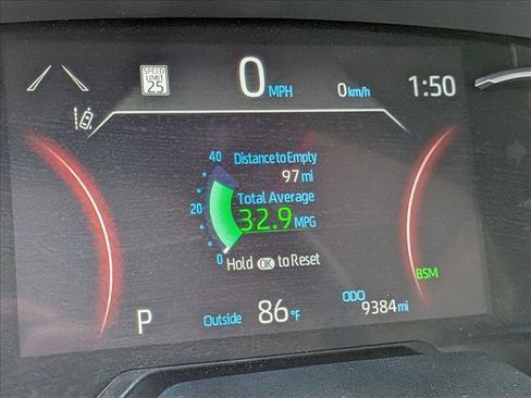 Used 2025 Toyota RAV4 XLE w/ Convenience Package FWD image 4