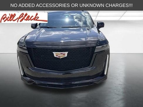 Used 2021 Cadillac Escalade Sport w/ Driver Assist Tech Package AWD/4WD image 3