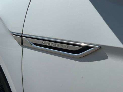 Used 2020 Volkswagen Atlas Cross Sport SEL image 16