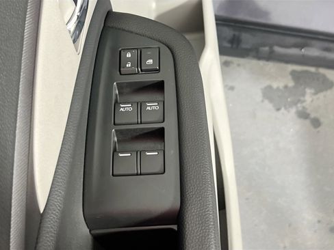 Used 2023 Honda Ridgeline RTL image 17