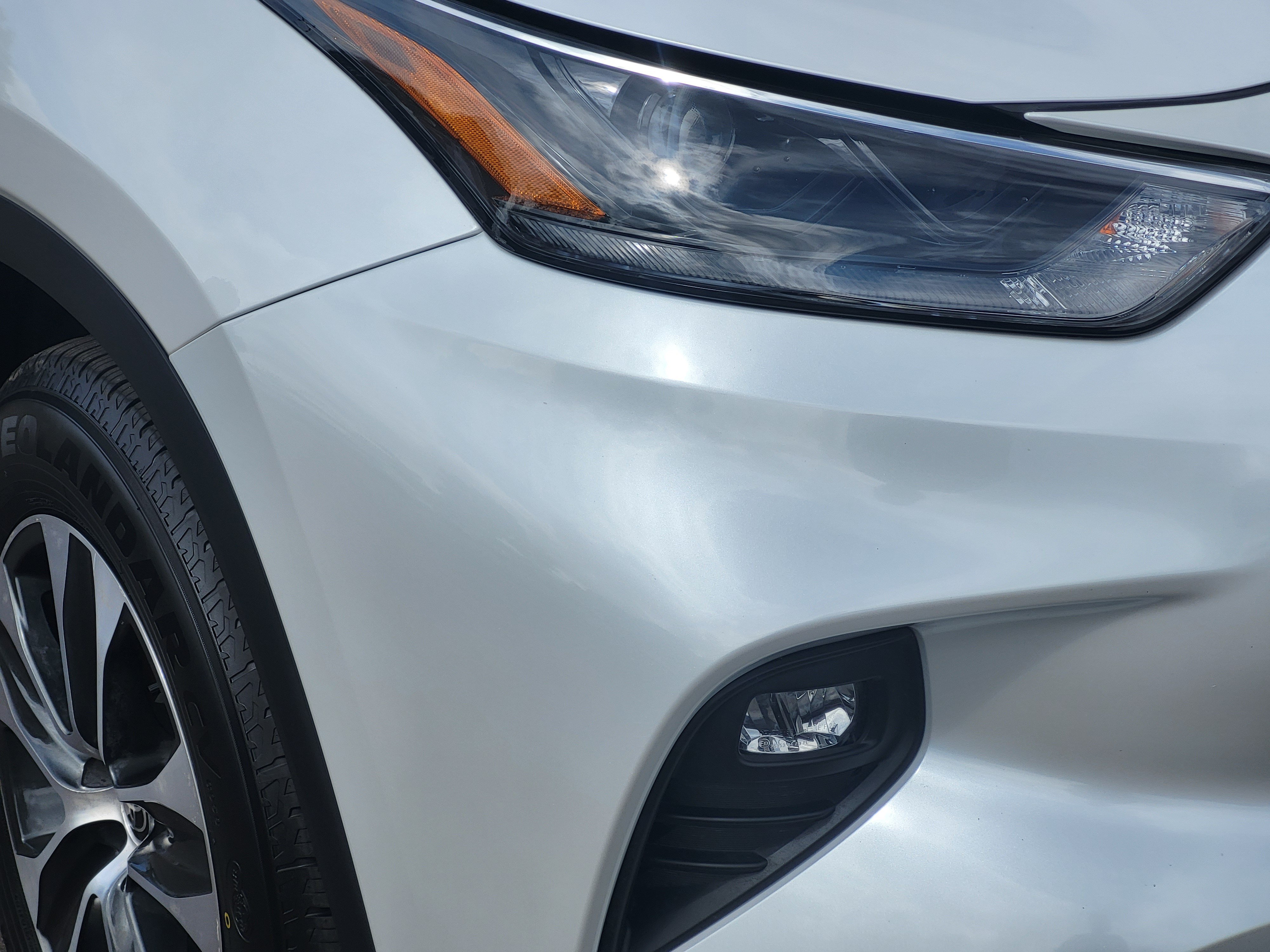 Certified 2026 Toyota Highlander XLE AWD/4WD image 5
