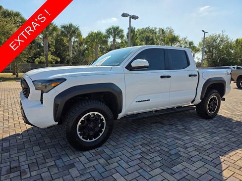 Used 2024 Toyota Tacoma TRD Off-Road w/ TRD Off Road Upgrade Package image 3
