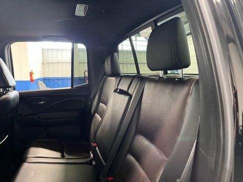 Used 2021 Honda Ridgeline Black Edition image 16