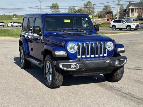 Used 2019 Jeep Wrangler Unlimited Sahara image 3
