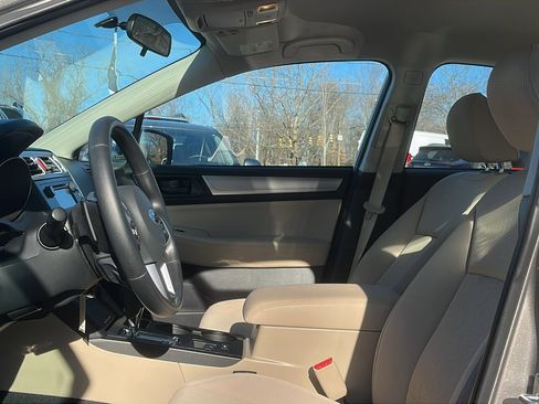 Used 2016 Subaru Legacy 2.5i image 12