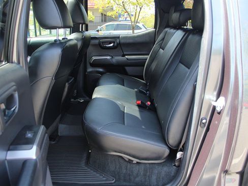 Used 2023 Toyota Tacoma Limited w/ Nightshade Package AWD/4WD image 22