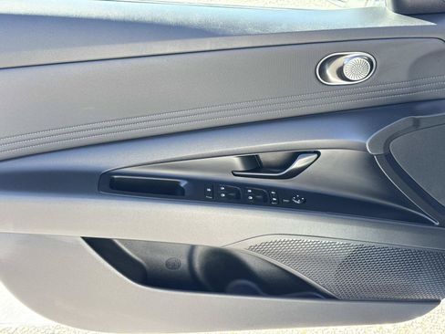 New 2026 Hyundai Elantra SEL Sport FWD image 9