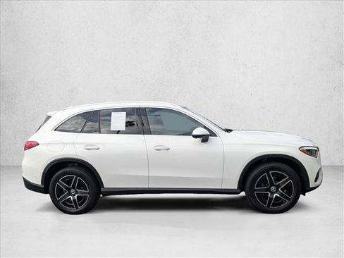Certified 2026 Mercedes-Benz GLC 300 image 4
