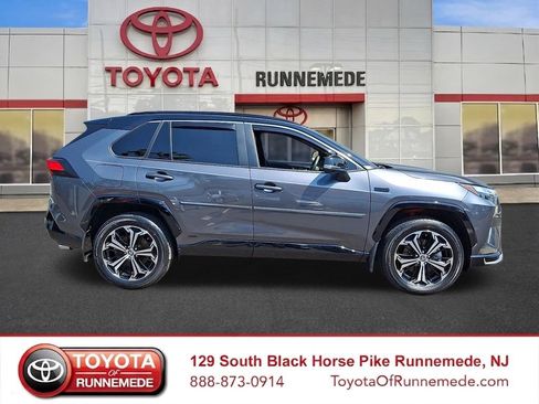 Used 2023 Toyota RAV4 XSE w/ Weather Package AWD/4WD image 7