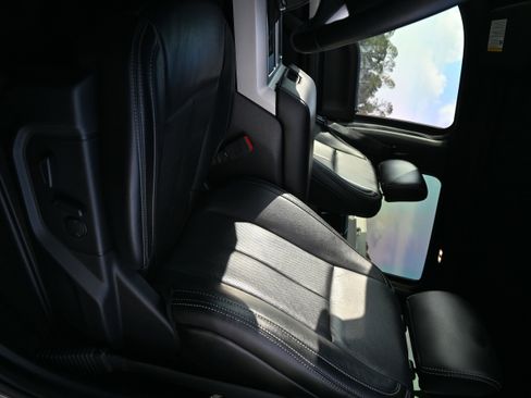 Used 2020 Ford F150 Lariat image 18