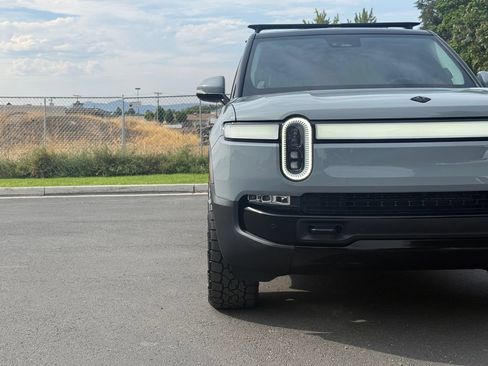 Used 2023 Rivian R1S Adventure AWD/4WD image 4