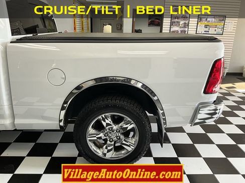 Used 2019 RAM 1500 Big Horn AWD/4WD image 9