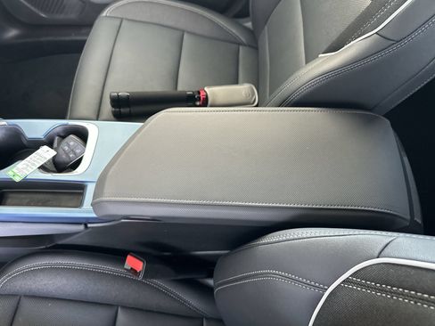 Certified 2024 Chevrolet Equinox EV LT w/ Active Safety Package 3 FWD image 32