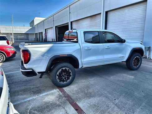 New 2026 GMC Canyon AT4 w/ Technology Plus Package image 11