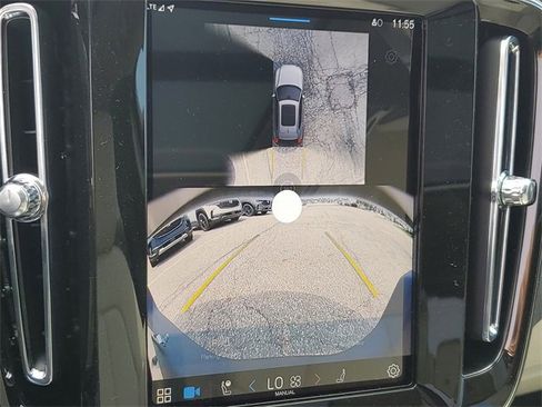 Used 2025 Volvo XC40 B5 Plus w/ Protection Package Premier image 14