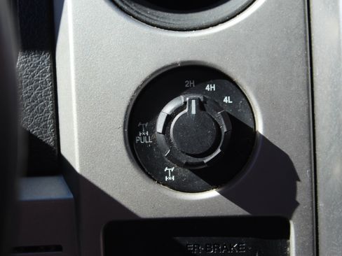 Used 2014 Ford F150 Raptor w/ Equipment Group 801A Luxury image 26