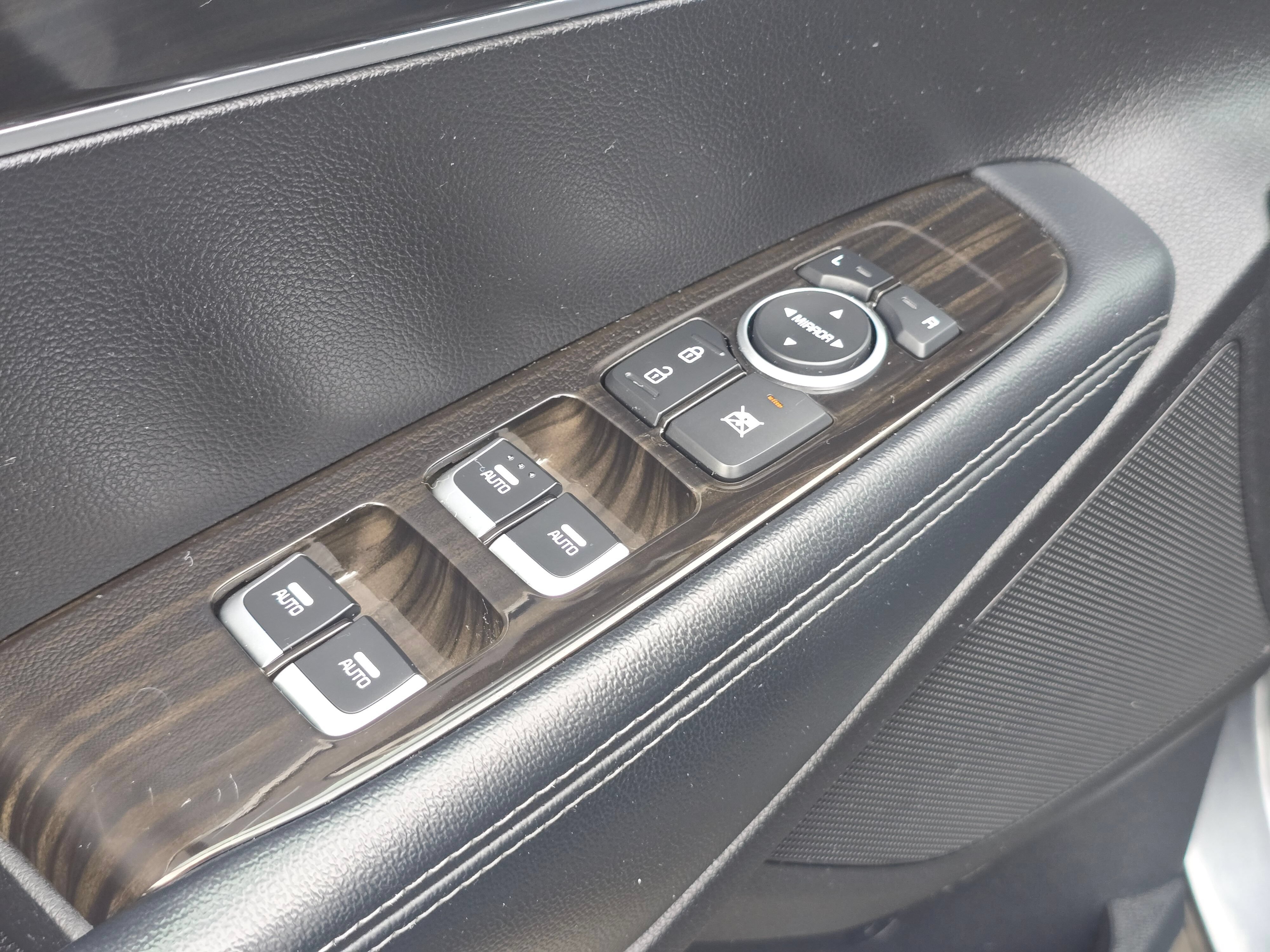 Used 2019 Kia Sorento AWD w/ LX Convenience Package image 23