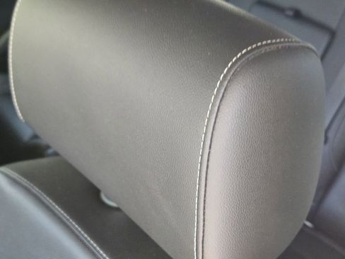 Used 2016 GMC Yukon SLT w/ Open Road Package image 17