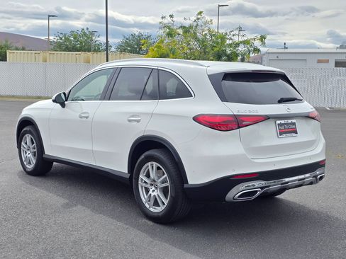 Used 2023 Mercedes-Benz GLC 300 4MATIC image 36