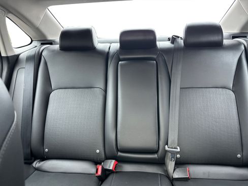 Used 2022 Honda Civic Touring image 13