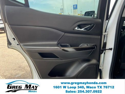 Used 2021 GMC Acadia AT4 w/ Preferred Package AWD/4WD image 19