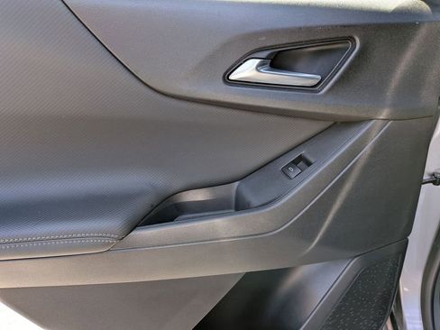 Used 2025 Chevrolet Equinox LT AWD/4WD image 23