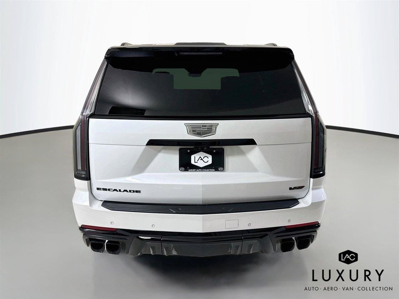 Used 2025 Cadillac Escalade V w/ LPO, ONYX Package AWD/4WD image 6