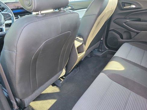 Used 2024 Chevrolet Trax LT w/ LT Convenience Package FWD image 12