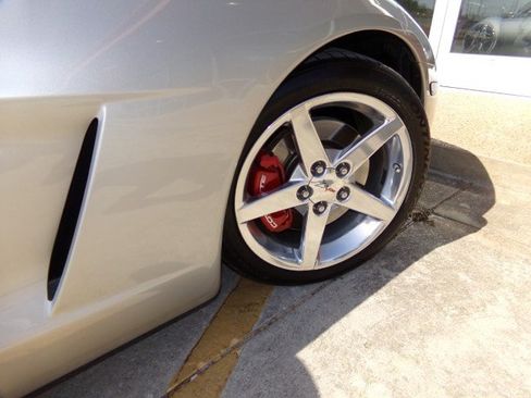 Used 2006 Chevrolet Corvette Coupe RWD image 26