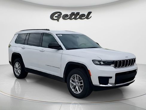 New 2025 Jeep Grand Cherokee L Laredo image 2