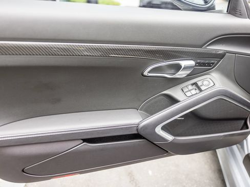 Certified 2024 Porsche 718 Boxster RWD image 23