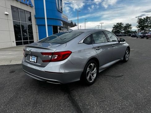Used 2018 Honda Accord EX-L image 6
