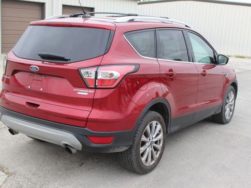 Used 2018 Ford Escape Titanium w/ Ford Safe & Smart Package FWD image 6
