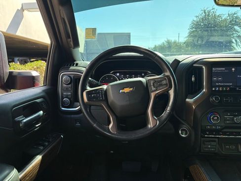 Used 2021 Chevrolet Silverado 2500 High Country w/ Z71 Off-Road Package image 7