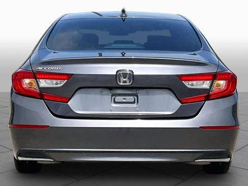 Used 2019 Honda Accord EX image 5