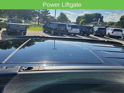 Used 2023 Chrysler Pacifica Limited w/ S Appearance Package AWD/4WD image 22