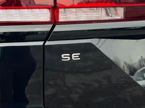 New 2026 Volkswagen Atlas Peak Edition image 7