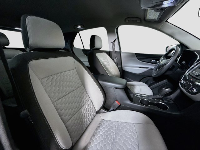 Used 2021 Chevrolet Equinox LS w/ LPO, Blackout Package AWD/4WD image 28