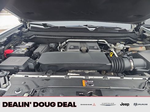 Used 2024 Chevrolet Colorado Trail Boss w/ Technology Package AWD/4WD image 22