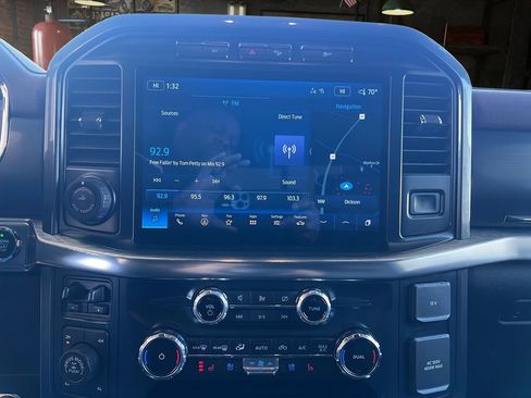 Certified 2022 Ford F150 Lariat w/ Max Trailer Tow Package image 24