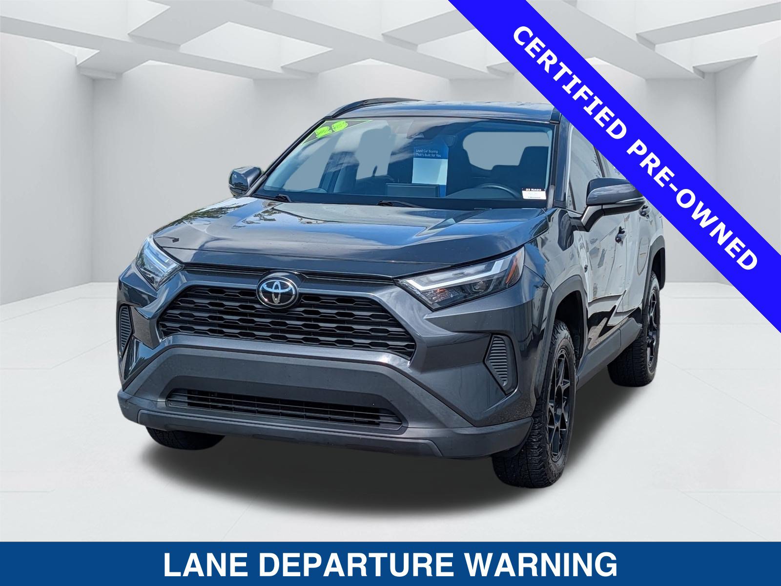 Used 2023 Toyota RAV4 XLE FWD image 8