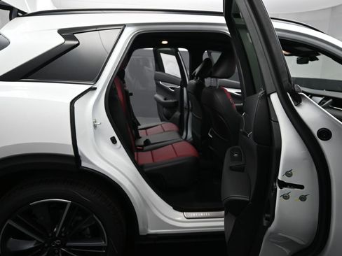 New 2025 INFINITI QX50 Sport image 12