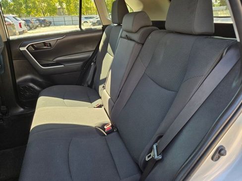 Used 2025 Toyota RAV4 LE image 27