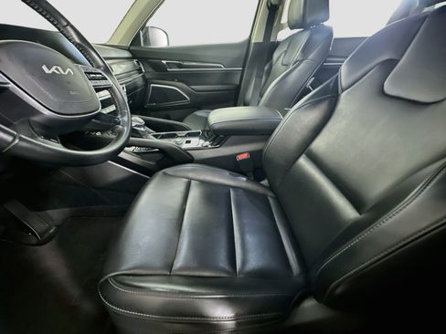 Used 2025 Kia Telluride S FWD image 13