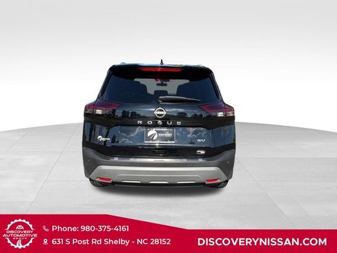 Certified 2023 Nissan Rogue SV w/ SV Premium Package FWD image 11