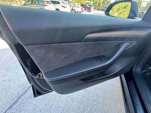 Used 2023 Tesla Model 3 Standard Range image 28