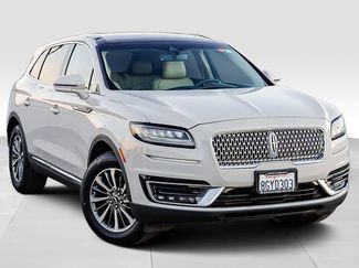 Used 2019 Lincoln Nautilus Select video 2