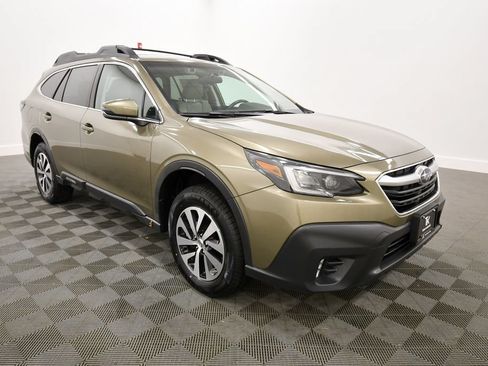 Used 2022 Subaru Outback Premium AWD/4WD image 10