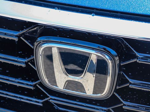 Certified 2025 Honda CR-V EX image 4