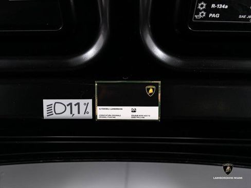 Used 2019 Lamborghini Huracan LP 580-2 RWD image 4